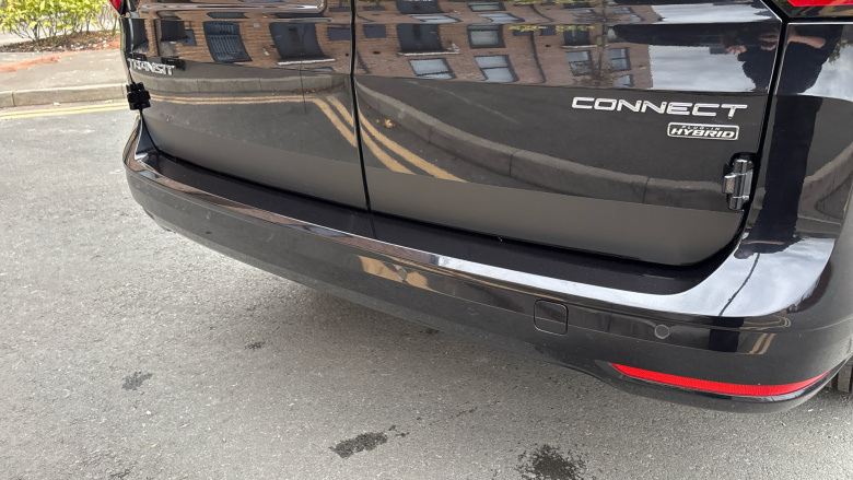 Ford Transit Connect 250 L2 Petrol 1.5 EcoBoost PHEV 150 Limited Van Auto